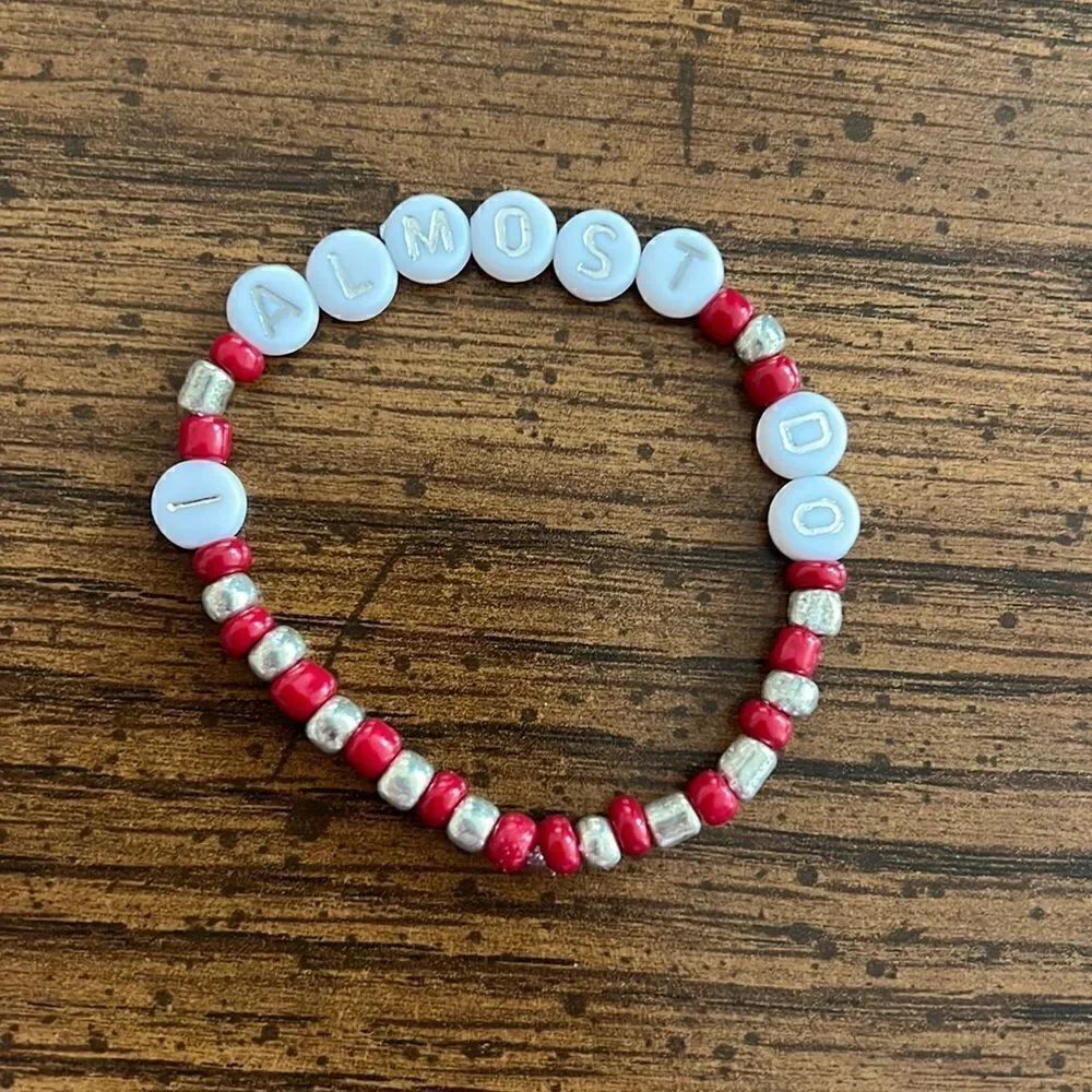 Taylor Swift Friendship Bracelet